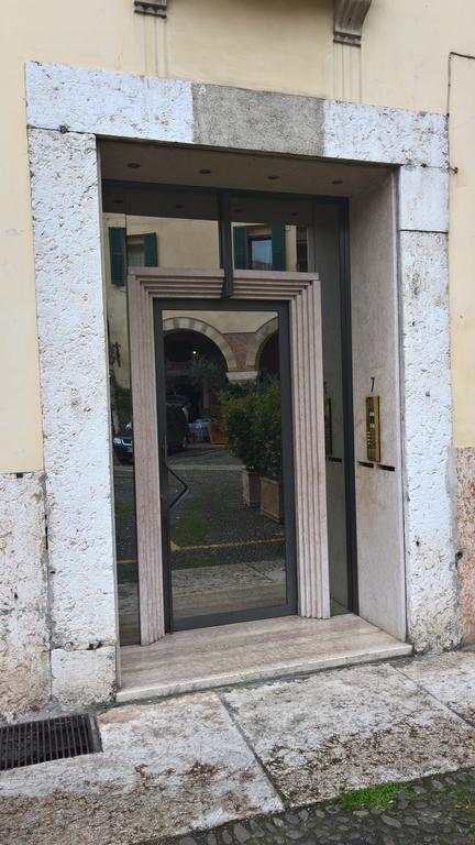Casa Ferrari Appartamento Verona Sanificato Ozono Exterior photo